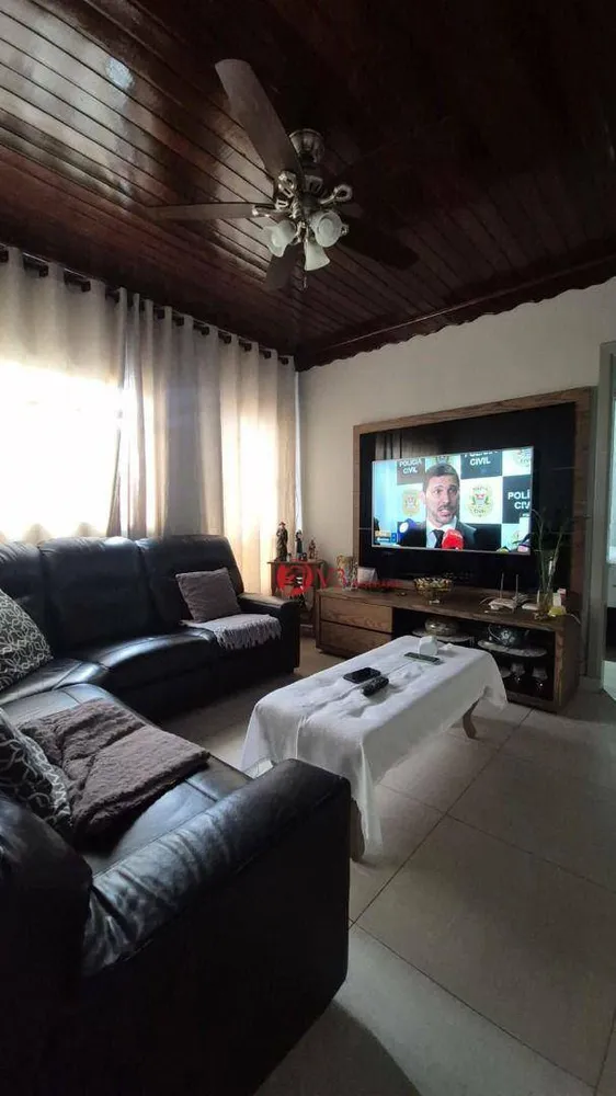 Casa, 4 quartos, 200 m² - Foto 3