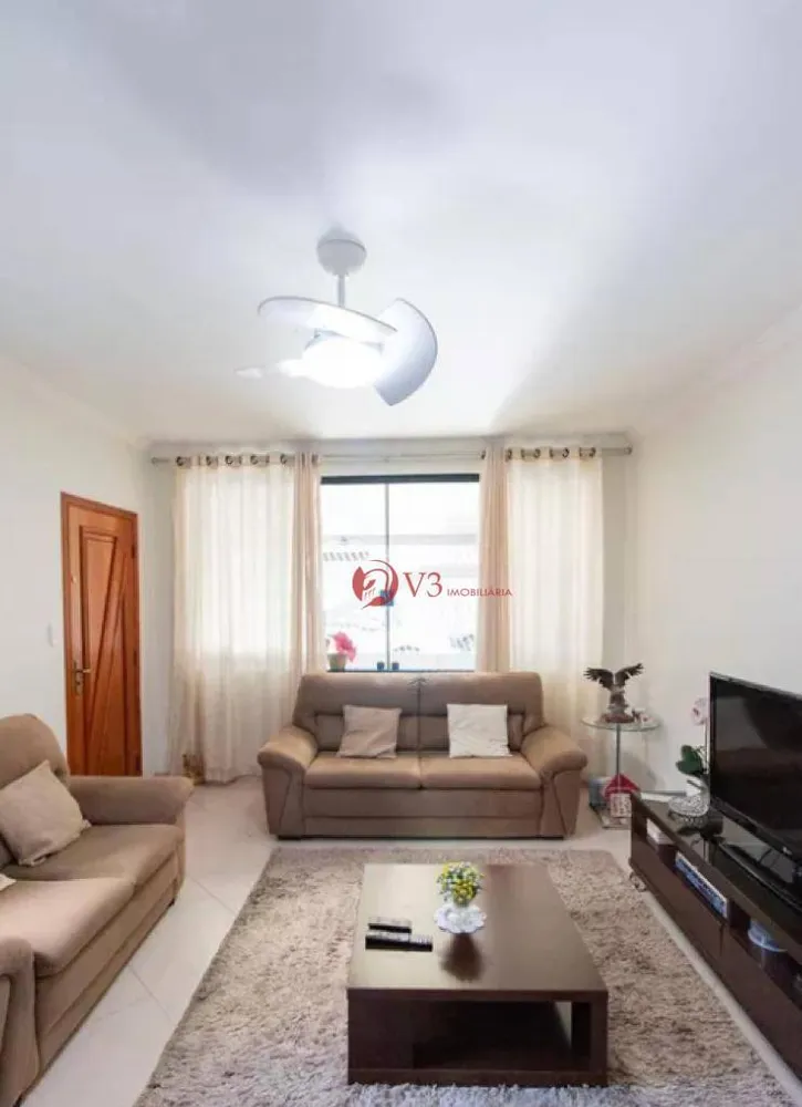 Sobrado, 3 quartos, 210 m² - Foto 1