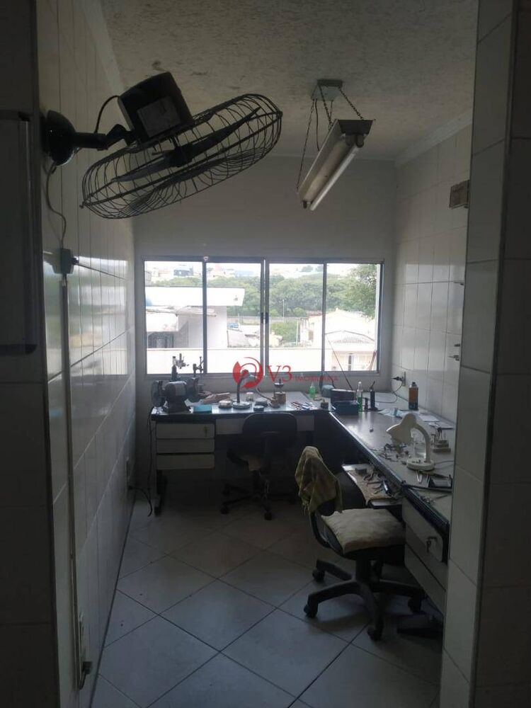 Casa à venda com 3 quartos, 280m² - Foto 8