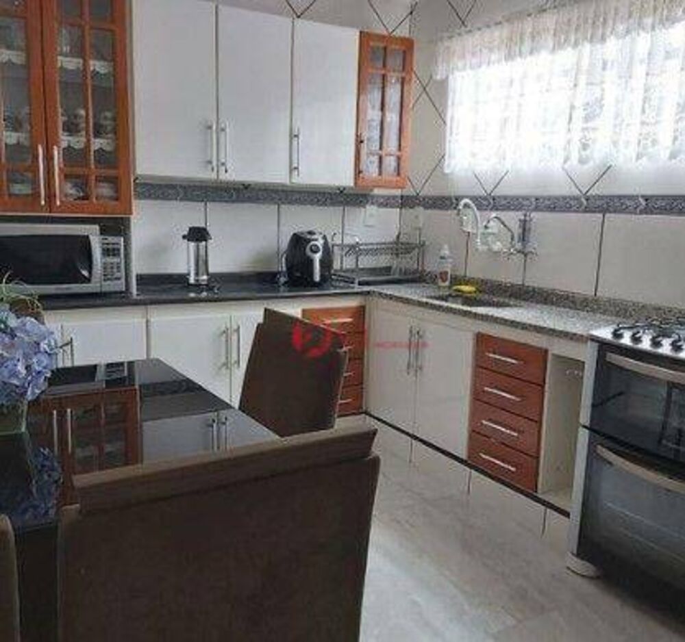Sobrado, 3 quartos, 272 m² - Foto 4