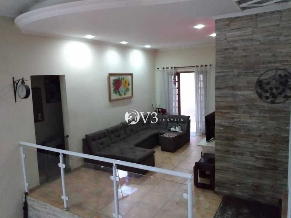 Casa, 3 quartos, 165 m² - Foto 2