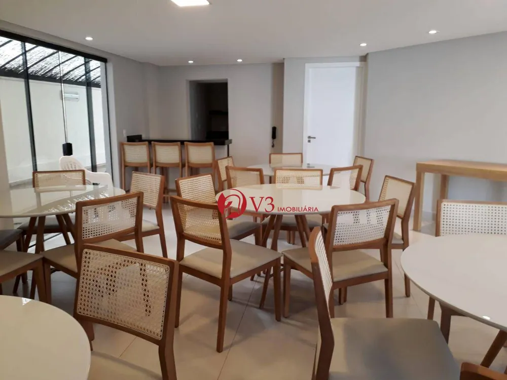 Cobertura, 3 quartos, 251 m² - Foto 2