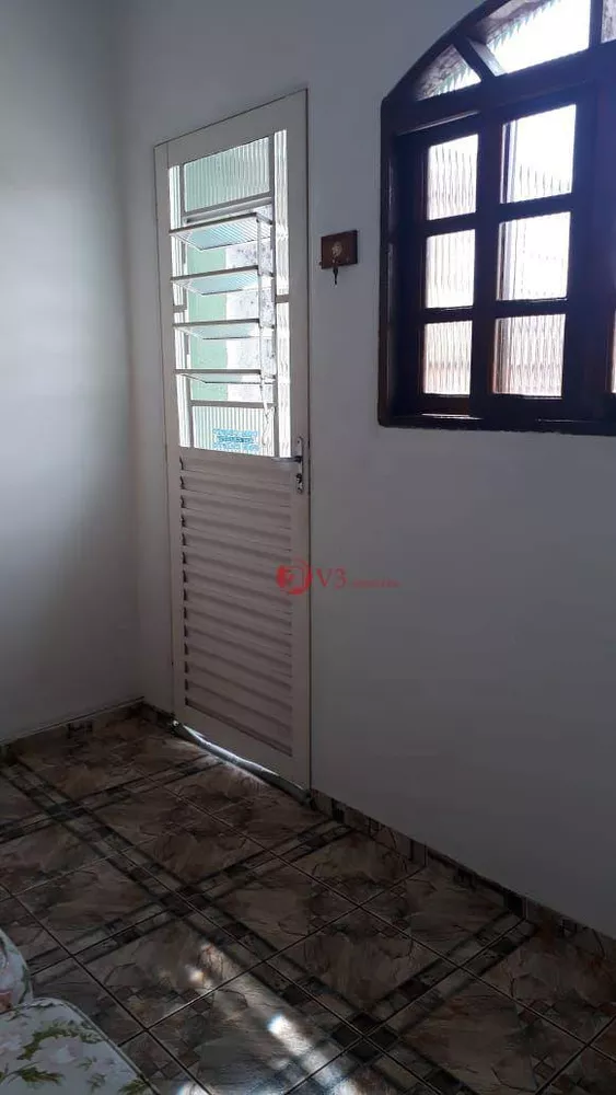 Sobrado à venda com 7 quartos, 265m² - Foto 3