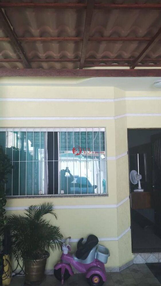 Sobrado à venda com 3 quartos, 110m² - Foto 1