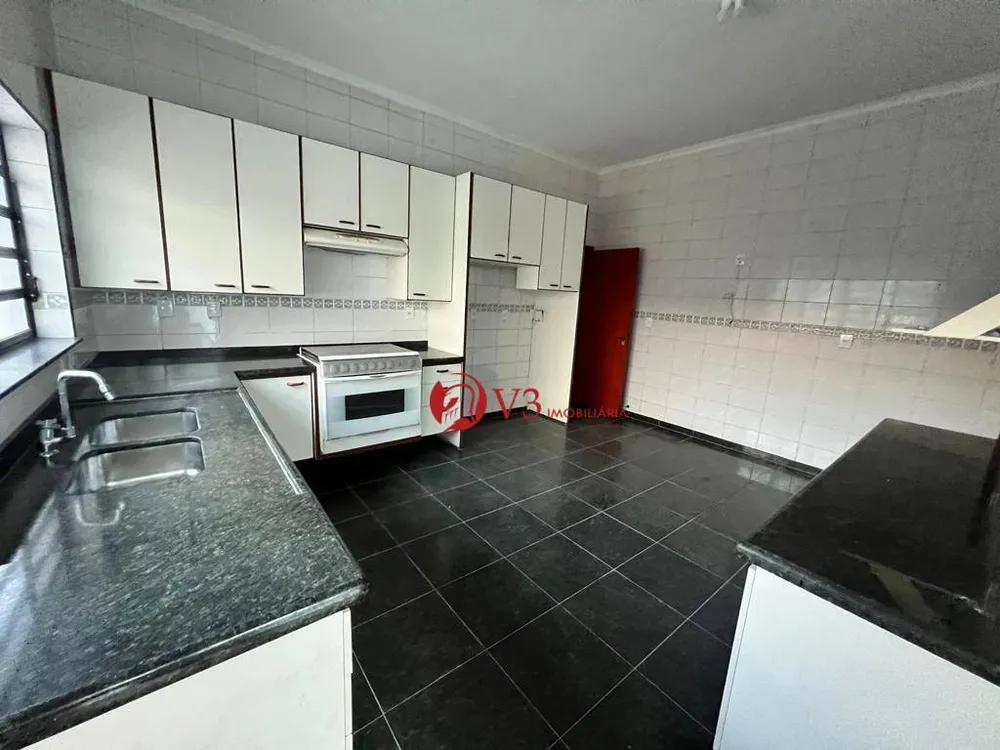 Sobrado, 5 quartos, 684 m² - Foto 4