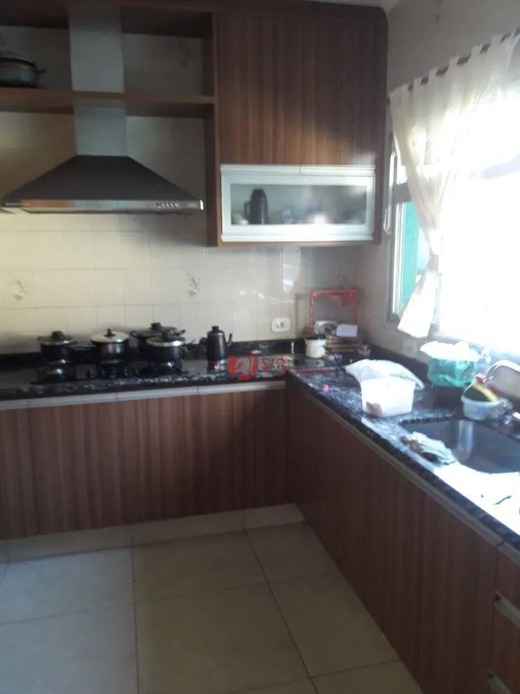 Sobrado, 3 quartos, 219 m² - Foto 8