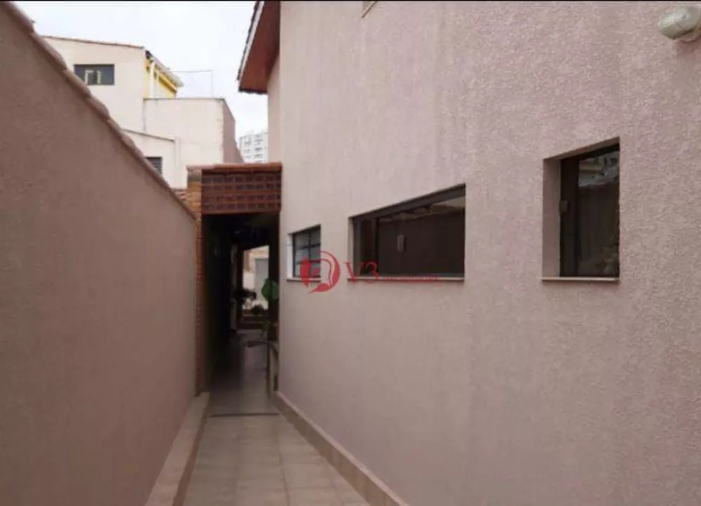 Casa à venda com 3 quartos, 270m² - Foto 1