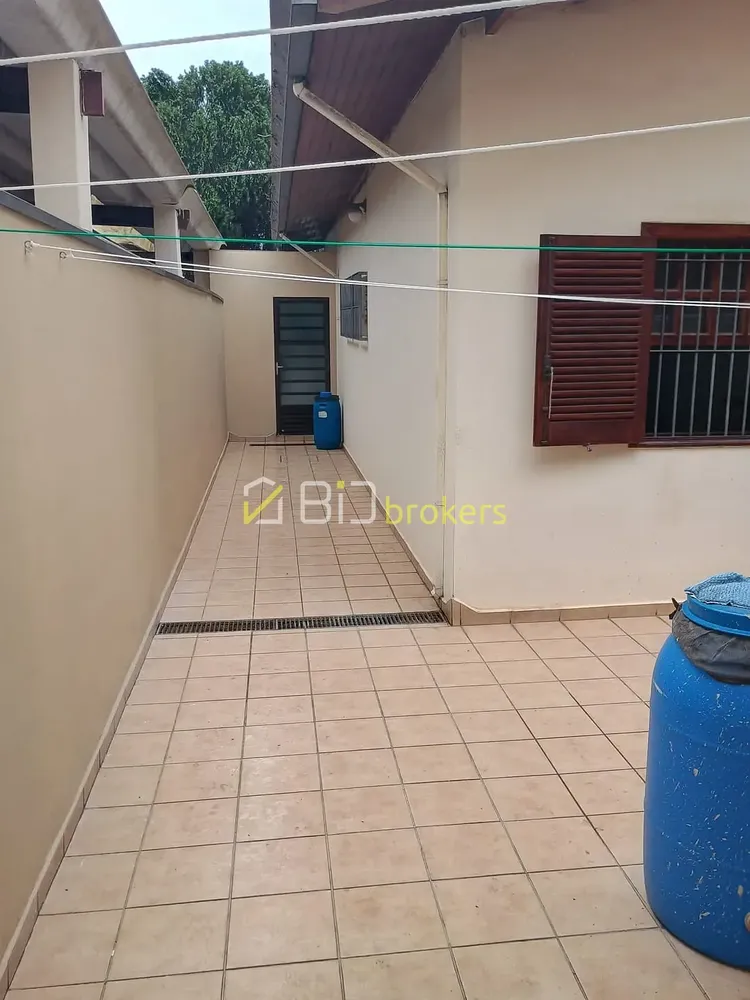 Casa, 5 quartos, 223 m² - Foto 2