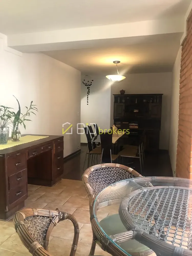 Casa, 4 quartos, 248 m² - Foto 2