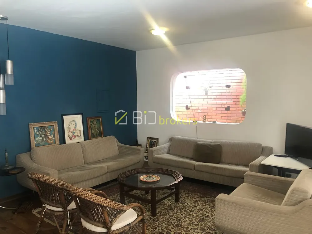 Casa, 4 quartos, 248 m² - Foto 1