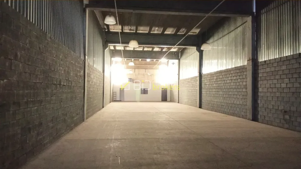 Depósito-Galpão, 1000 m² - Foto 1