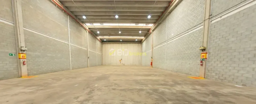 Depósito-Galpão, 1350 m² - Foto 1