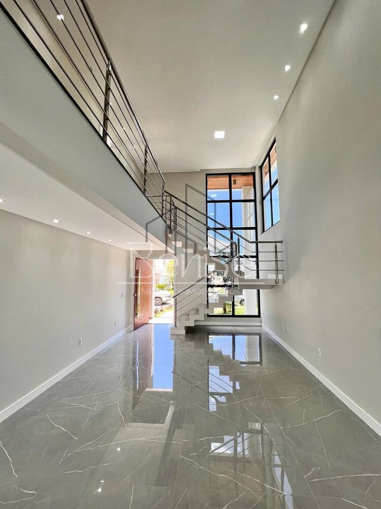 Casa de Condomínio à venda com 4 quartos, 265m² - Foto 4