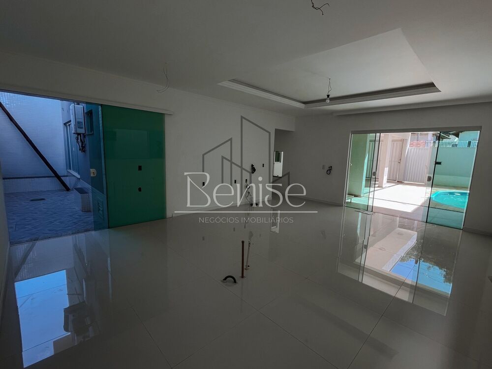 Casa, 4 quartos, 320 m² - Foto 2