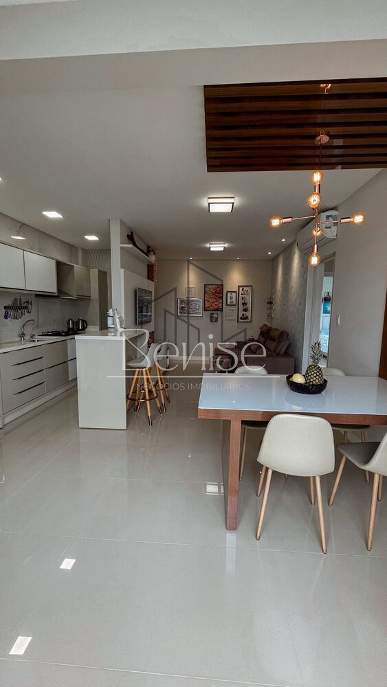 Apartamento à venda com 2 quartos, 76m² - Foto 3