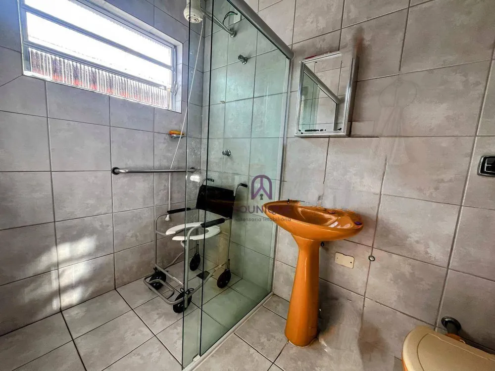 Casa, 4 quartos, 250 m² - Foto 13