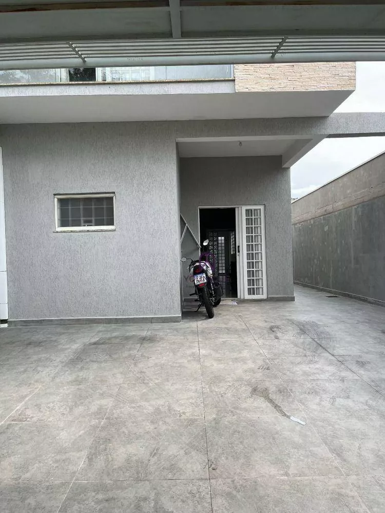 Casa, 4 quartos, 250 m² - Foto 8