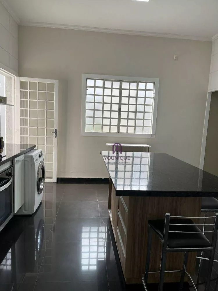 Casa, 4 quartos, 250 m² - Foto 3