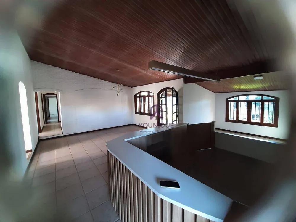 Casa, 4 quartos, 305 m² - Foto 1
