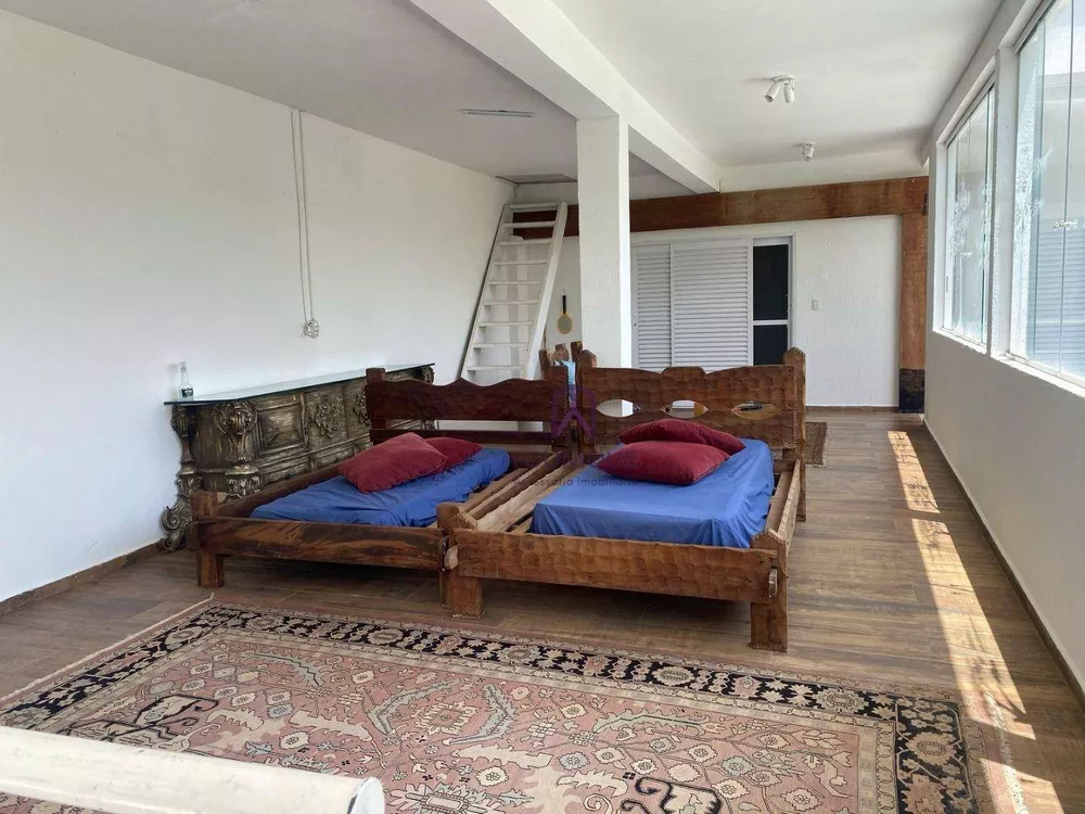 Casa, 5 quartos, 377 m² - Foto 2