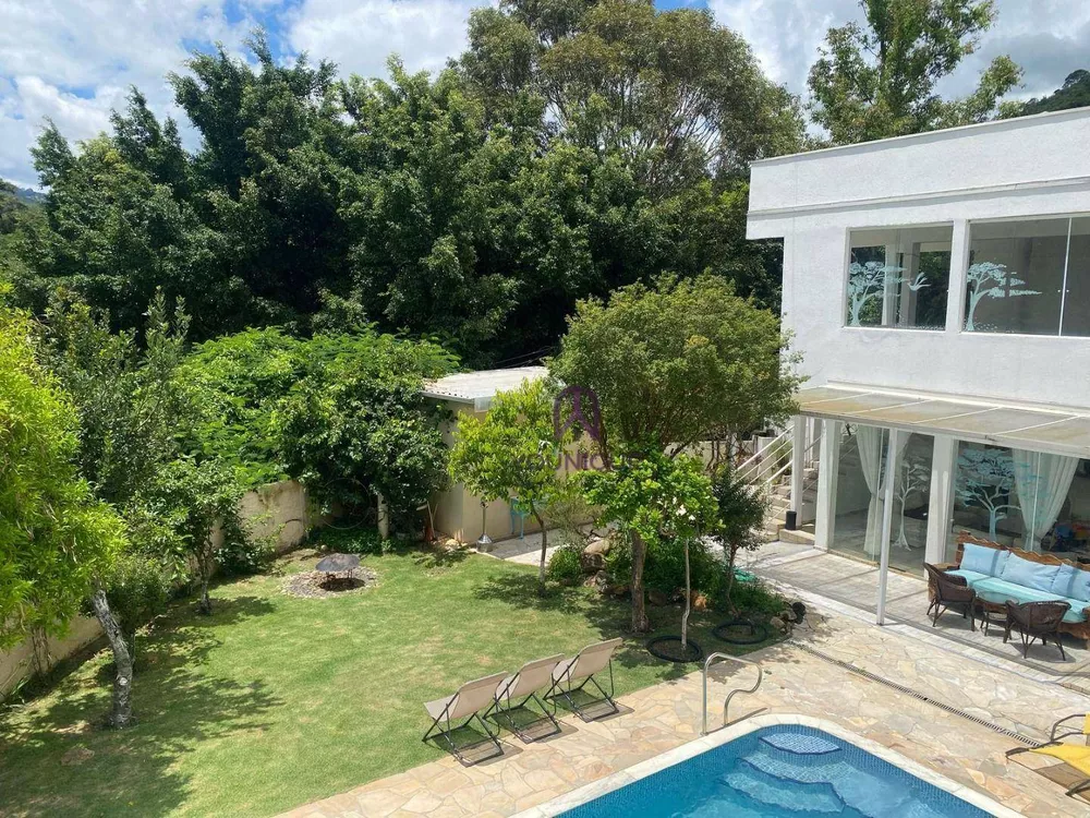 Casa, 5 quartos, 377 m² - Foto 1