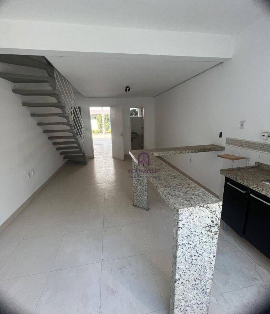 Sobrado à venda com 2 quartos, 100m² - Foto 3