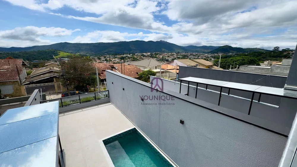 Casa, 3 quartos, 180 m² - Foto 1