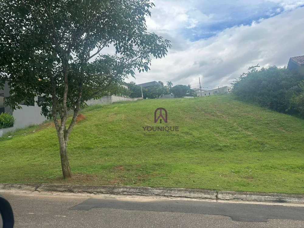 Loteamento e Condomínio, 810 m² - Foto 1