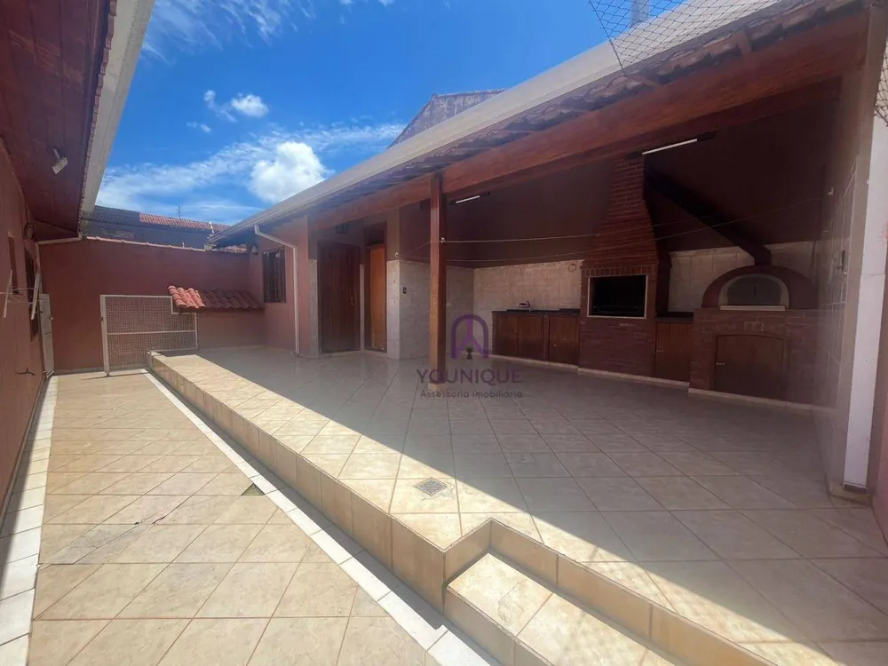 Casa, 3 quartos, 167 m² - Foto 1