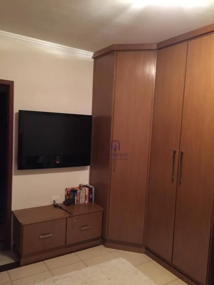 Casa, 4 quartos, 232 m² - Foto 2