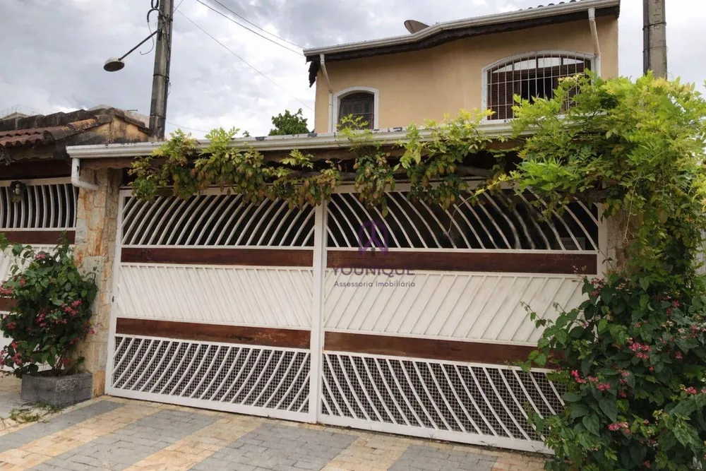 Casa, 3 quartos, 189 m² - Foto 1