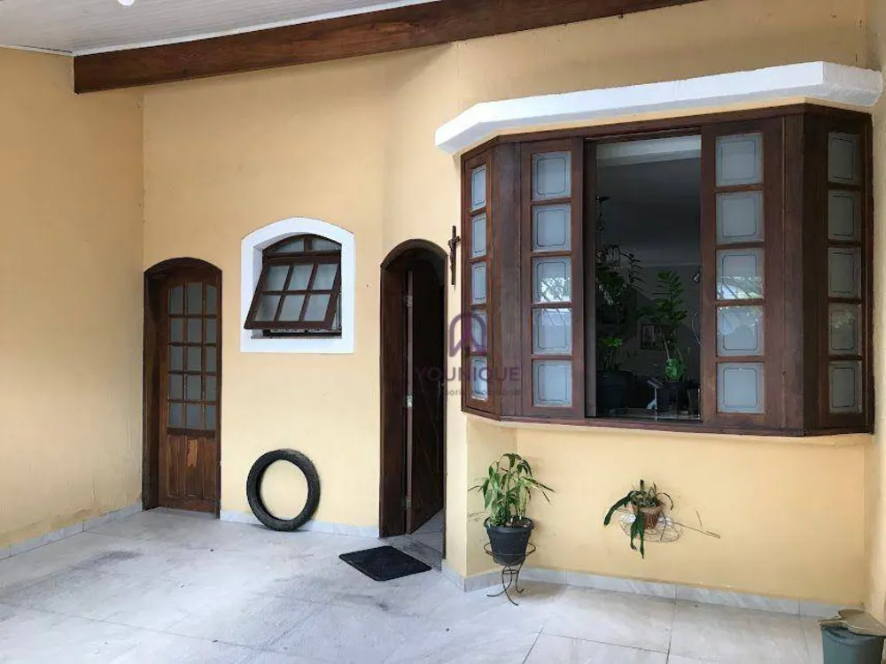 Casa, 3 quartos, 189 m² - Foto 2