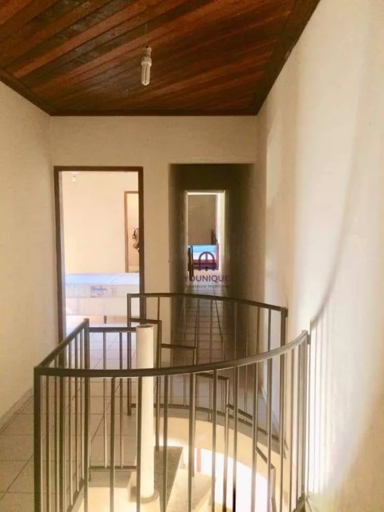 Casa, 5 quartos, 290 m² - Foto 2