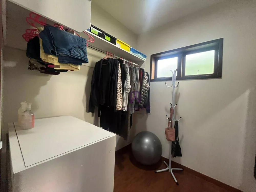 Casa, 3 quartos, 245 m² - Foto 4