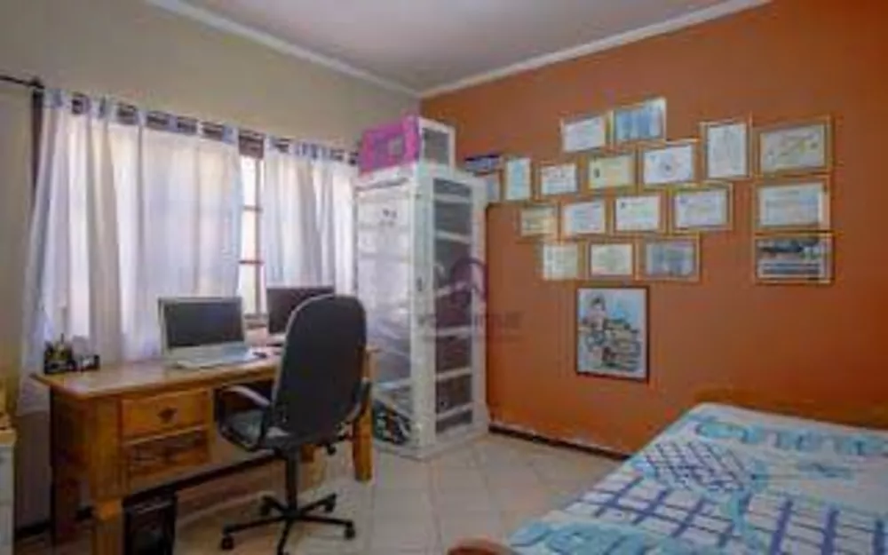 Casa, 3 quartos, 267 m² - Foto 1