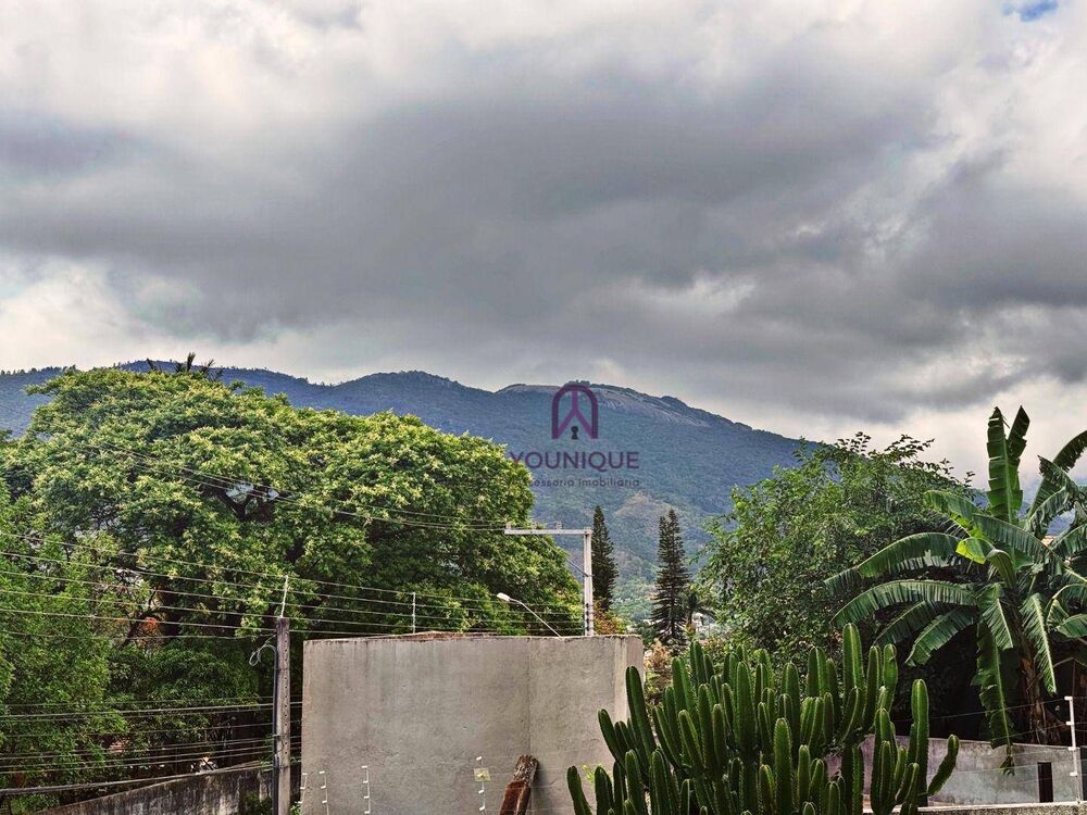 Casa, 3 quartos, 260 m² - Foto 1