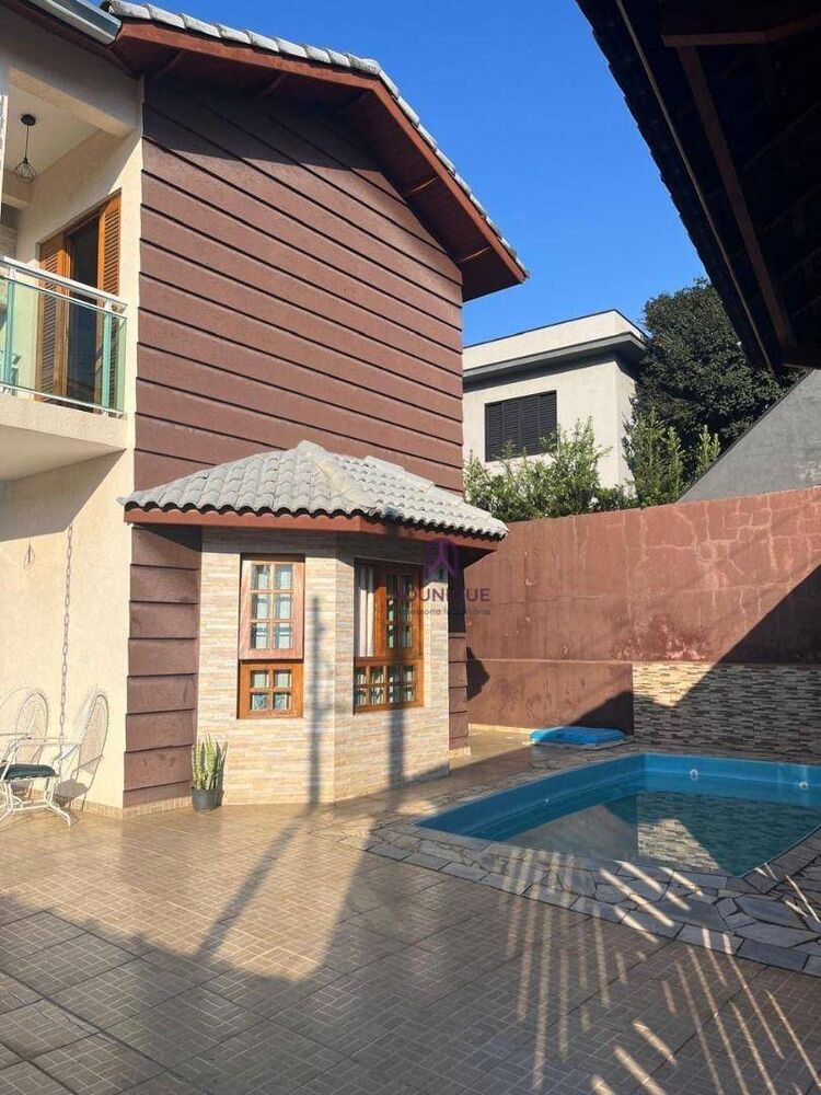 Casa, 3 quartos, 1556 m² - Foto 3