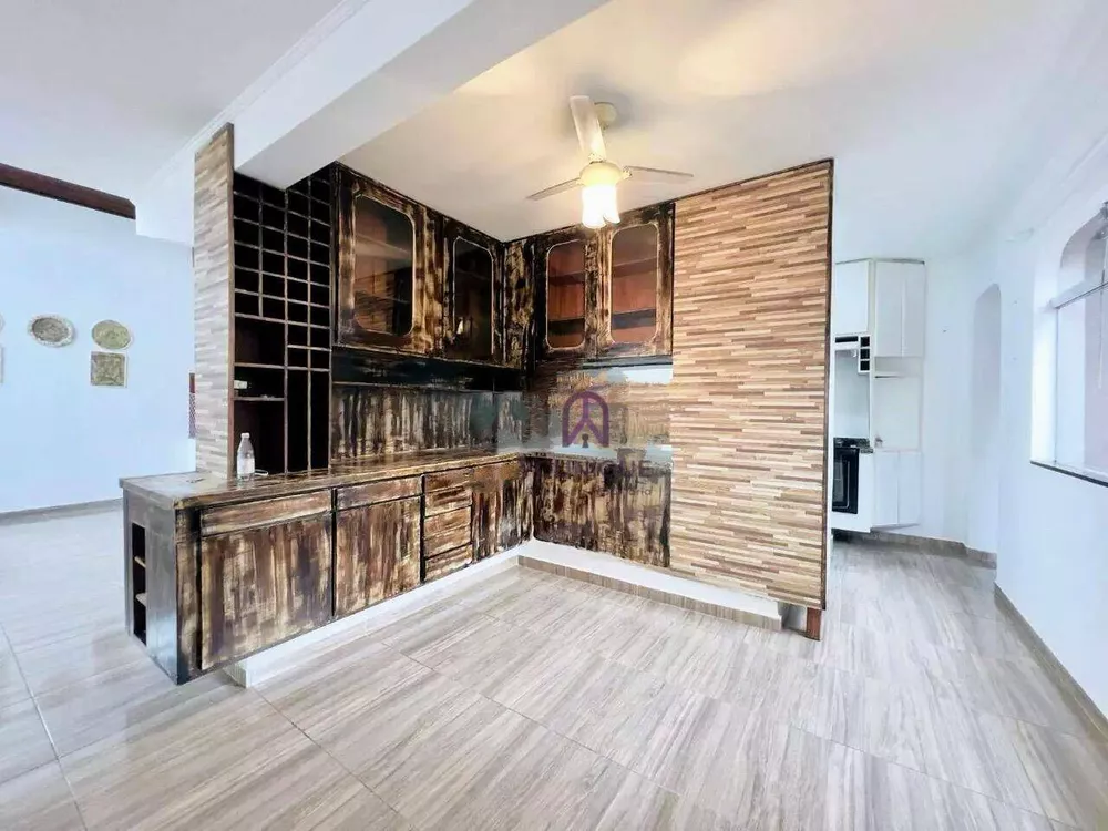 Casa, 3 quartos, 288 m² - Foto 2