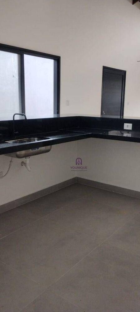 Casa à venda com 3 quartos, 150m² - Foto 4