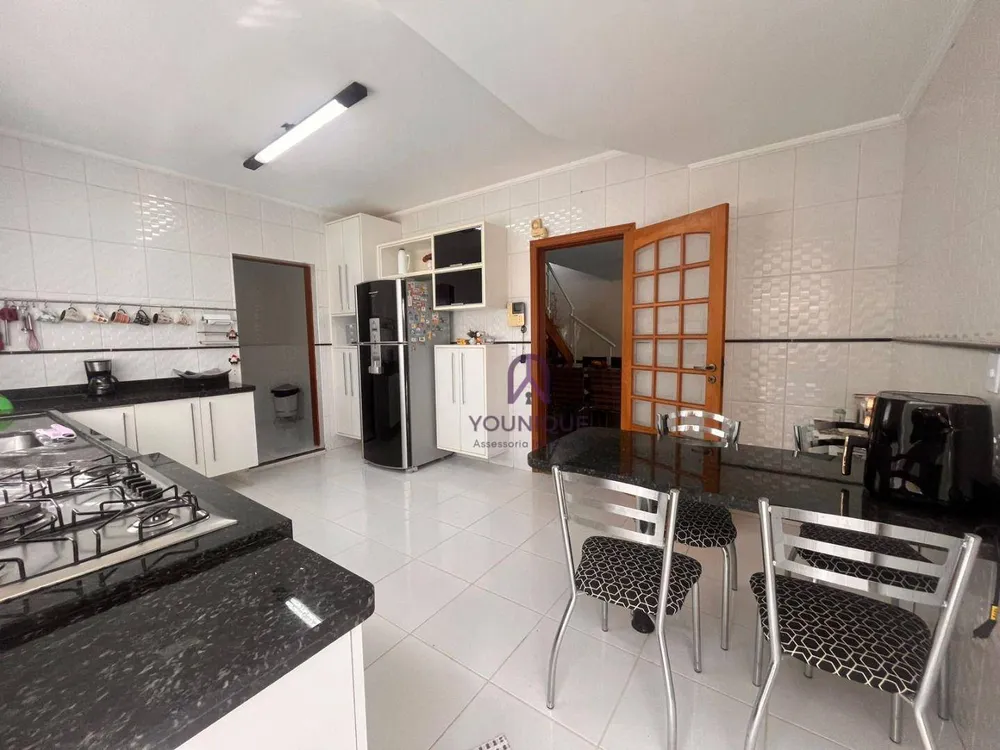 Casa, 4 quartos, 289 m² - Foto 1