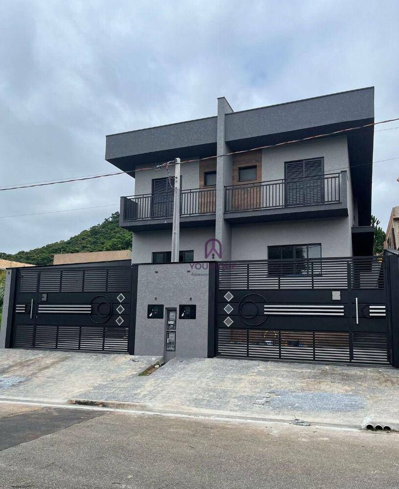 Casa, 3 quartos, 131 m² - Foto 1