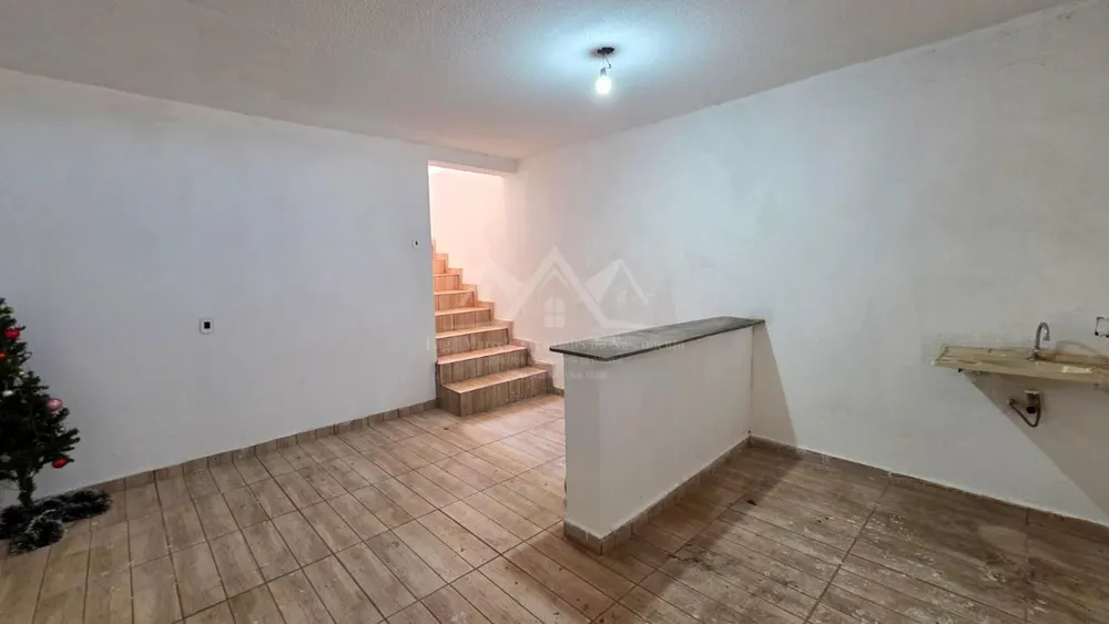 Casa, 3 quartos, 200 m² - Foto 2