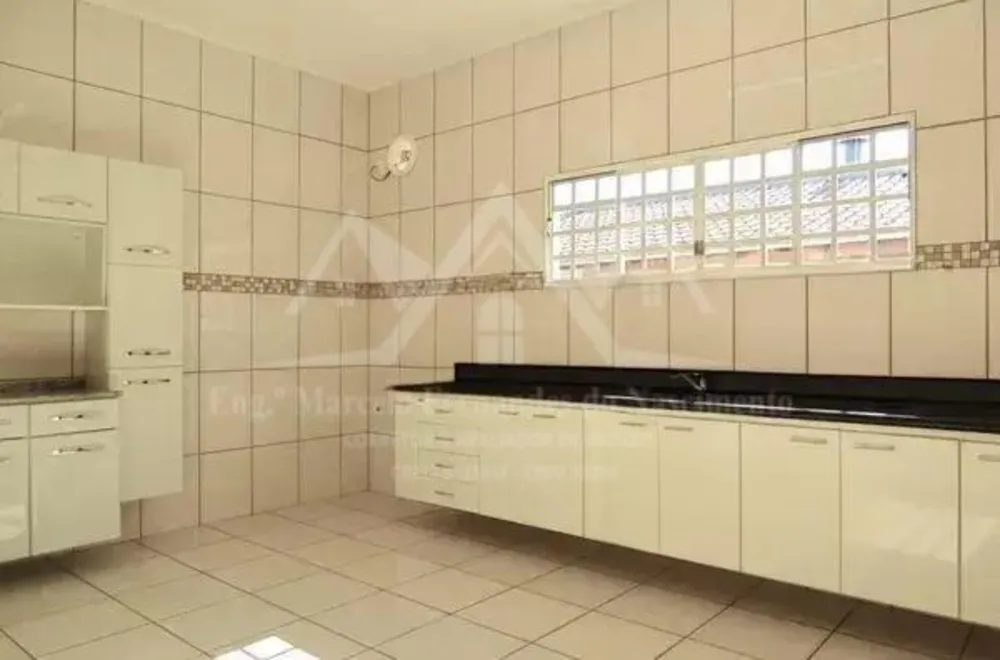 Casa, 3 quartos, 175 m² - Foto 2