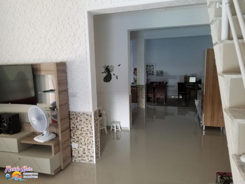 Casa, 5 quartos, 98 m² - Foto 2
