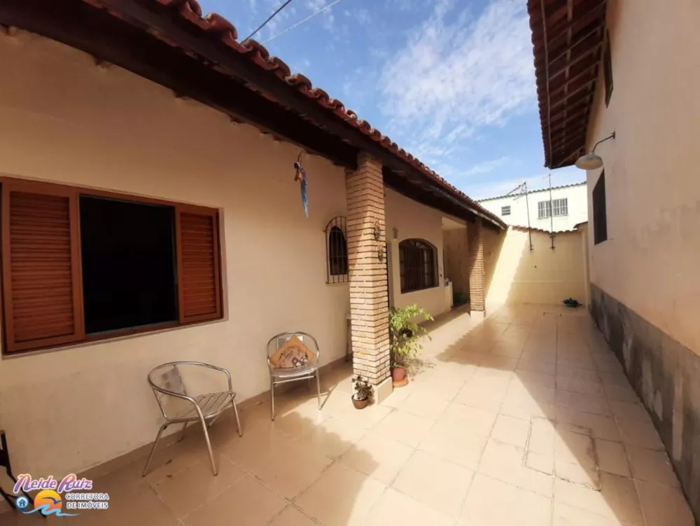 Casa, 3 quartos, 241 m² - Foto 1