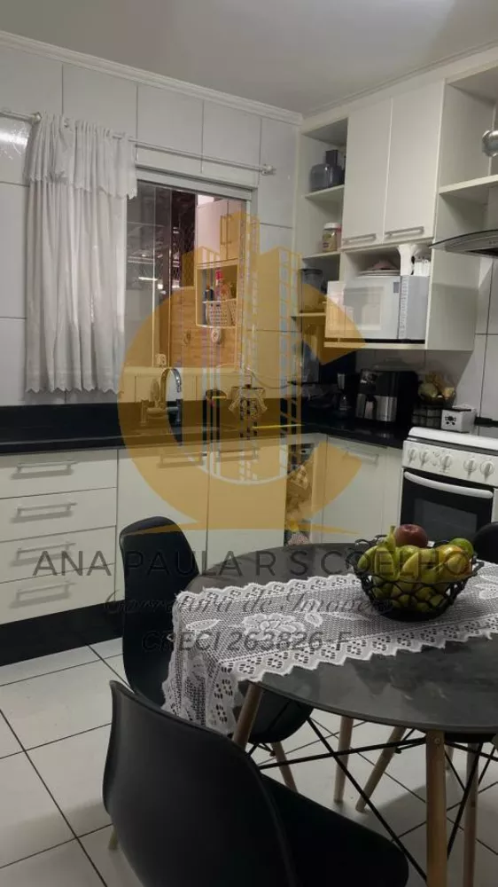 Sobrado à venda com 2 quartos, 72m² - Foto 1