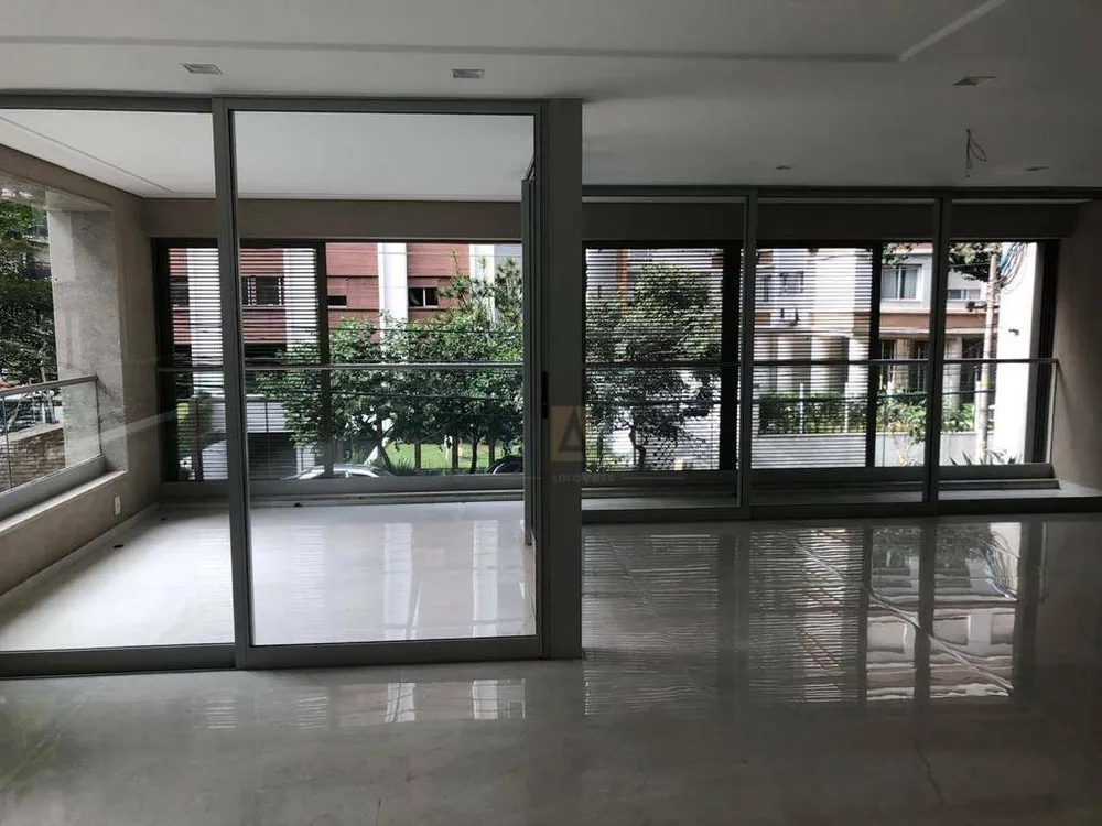 Apartamento, 4 quartos, 248 m² - Foto 1
