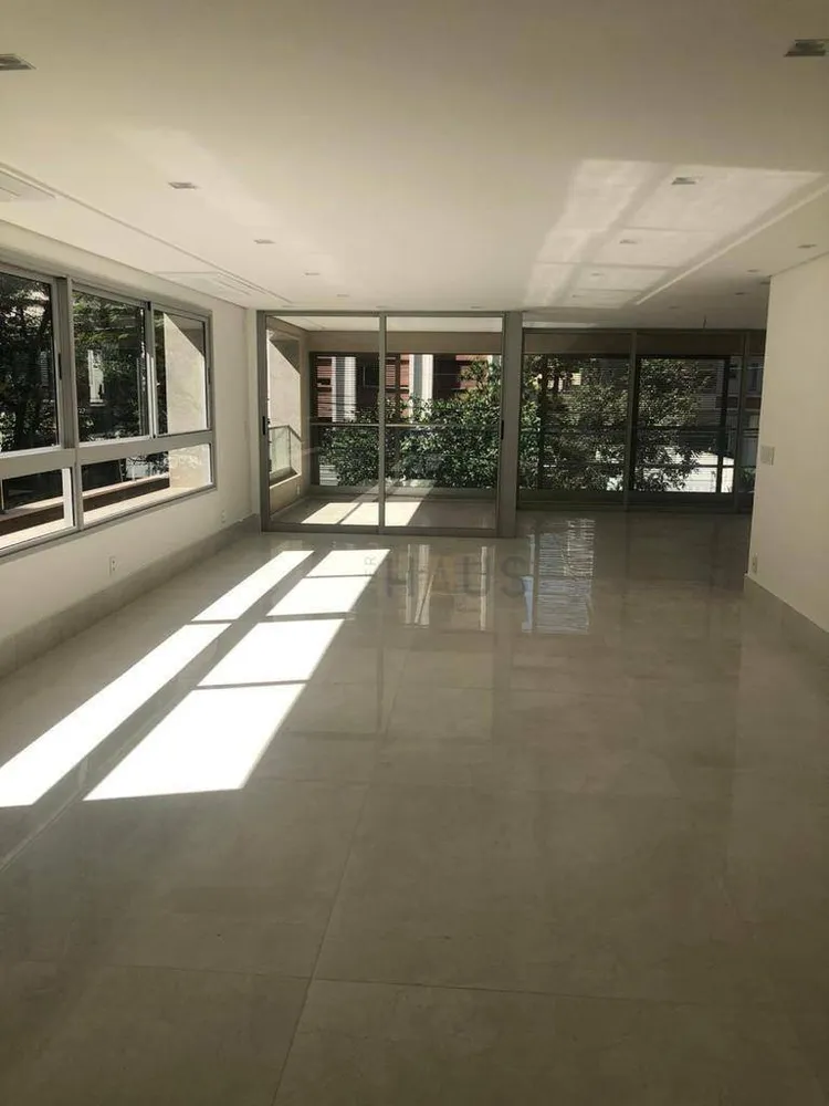 Apartamento, 4 quartos, 248 m² - Foto 2