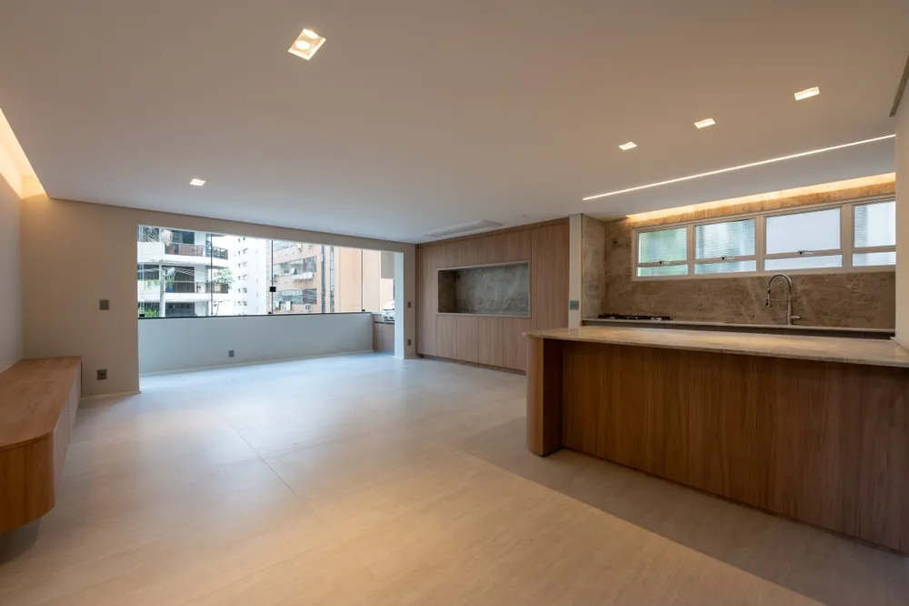 Apartamento, 3 quartos, 195 m² - Foto 1
