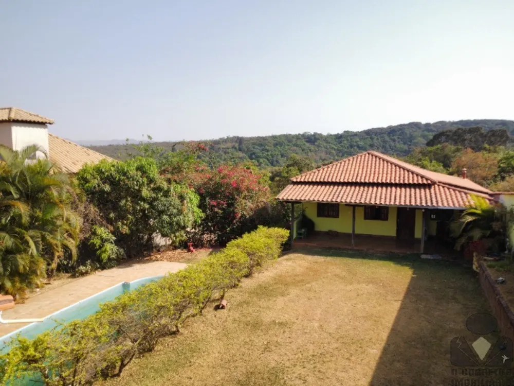Sítio, 4 quartos, 1000 m² - Foto 1
